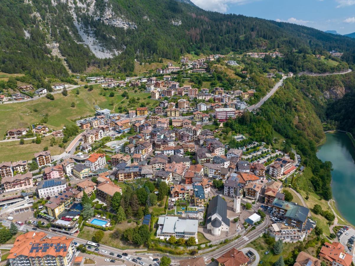 Hotel Lory - Molveno - Dolomiti Exterior foto