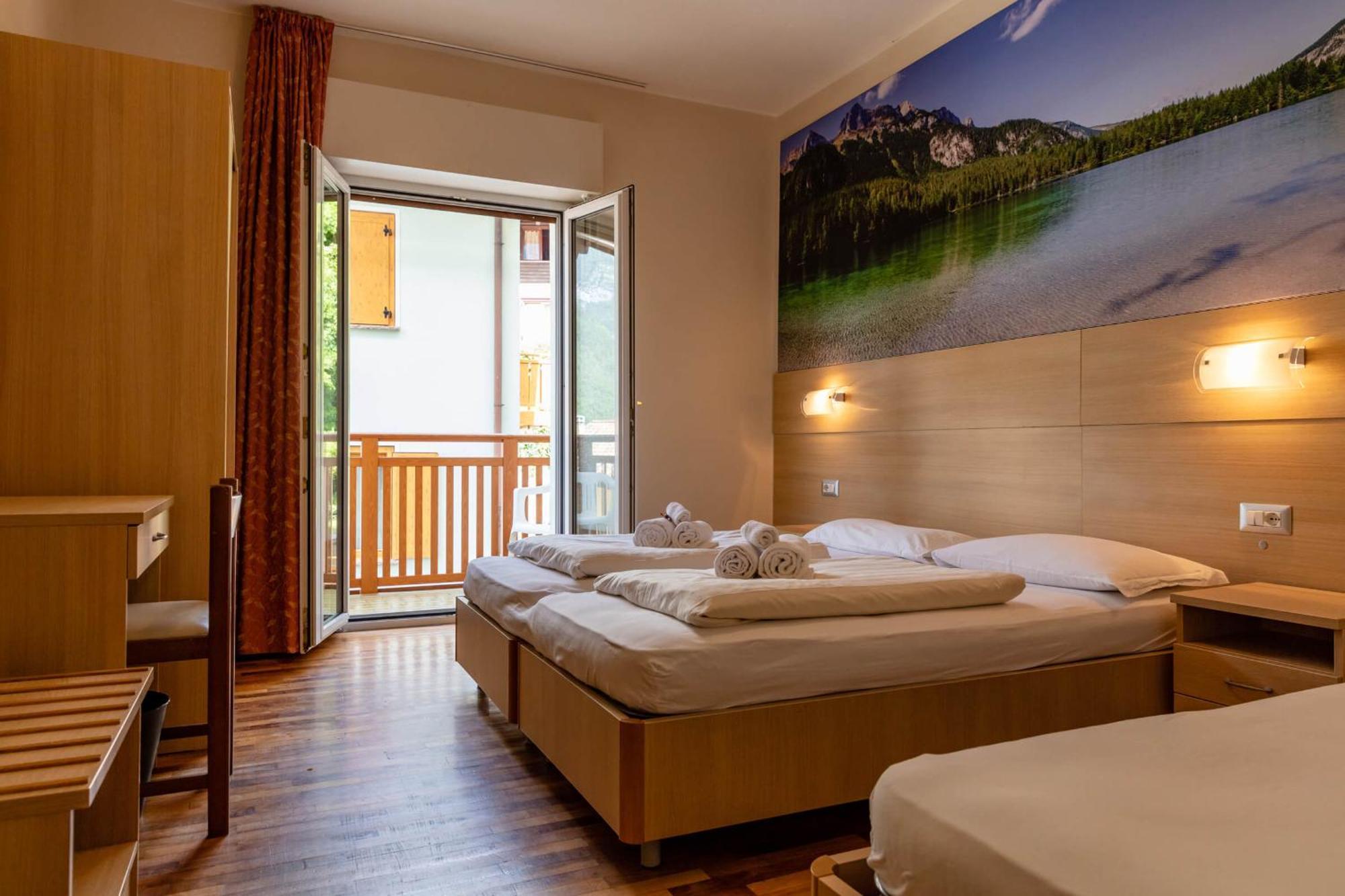 Hotel Lory - Molveno - Dolomiti Exterior foto